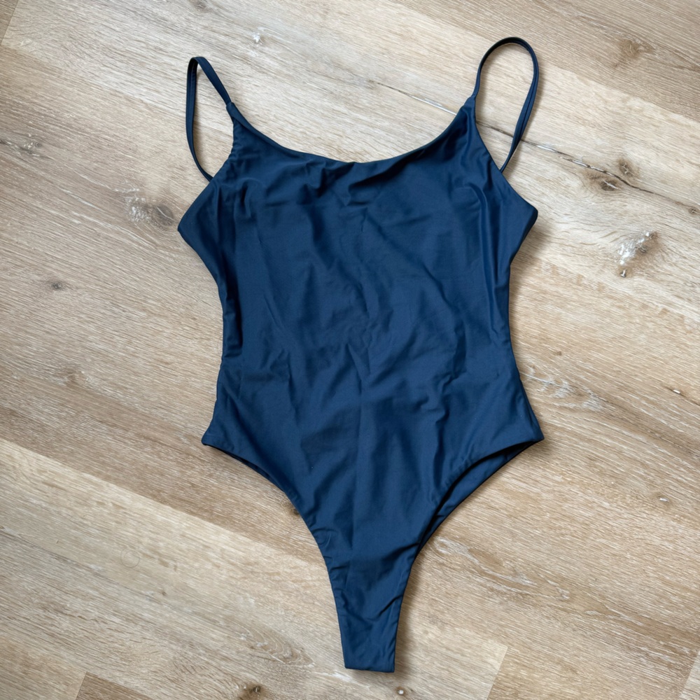 Jolyn x Eryn Krouse Vanessa Surf One Piece Size Small